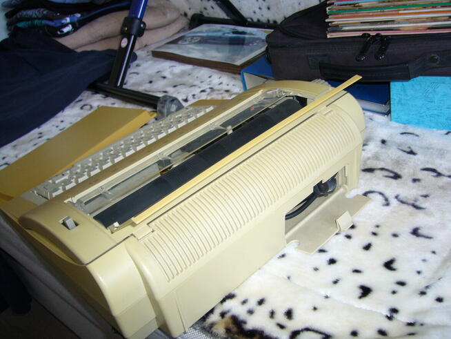 Maszyna elektryczna do pisania sprzedam