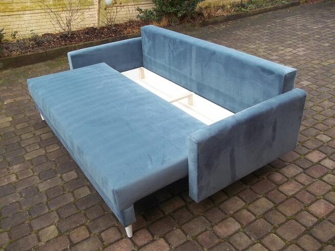 Kanapa na nogach drewnianych-styl skandynawski/sprężyny