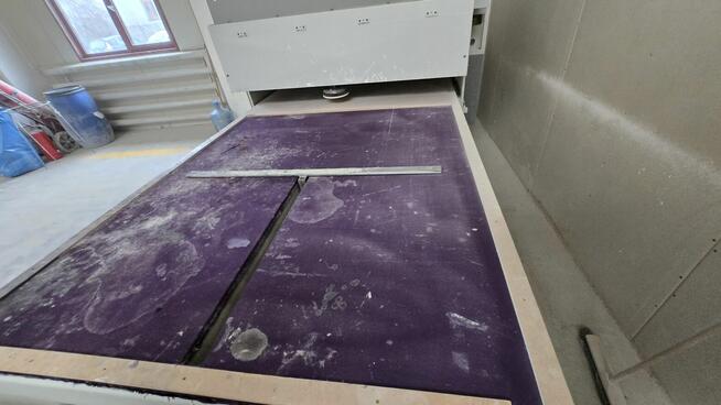 Maszyna polerska do płyt meblowych