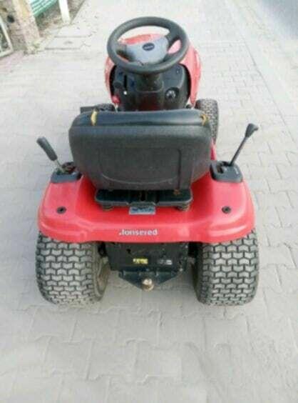Traktorek kosiarka bez kosiska 16,5 HP Jonsered