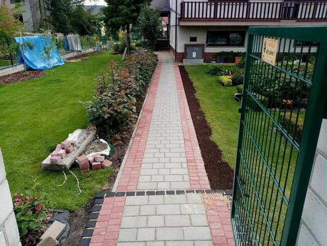 Układanie kostki brukowej