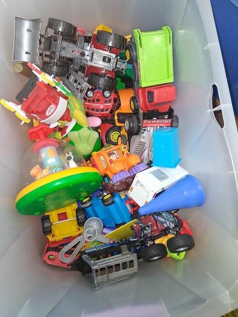 Oddam za darmo zabawki