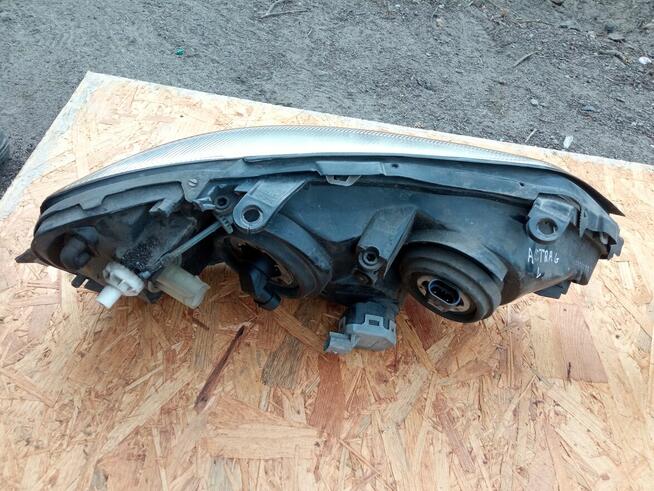 Lampy przednie opel astra g hachback sedan HB