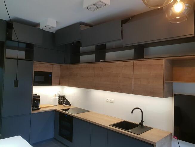 Stolarz, meble na wymiar, montaż mebli