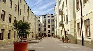 Piękna kamienica | Kawalerka 20 m² – Piotrkowska | 1590 zł c