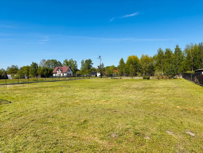 45 min od Warszawy (PKP, A2, S8), CPK 25 min., dz. budowlana