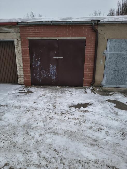 Sprzedam garaż murowany
