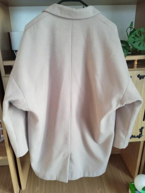 Witam sprzedam płaszcze damskie