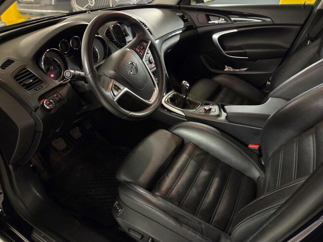 Opel Insignia, polski salon