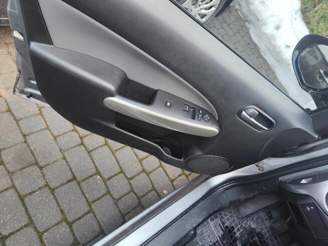 Zadbane i zwinne autko do miasta – Mazda 2 |opony całoroczne