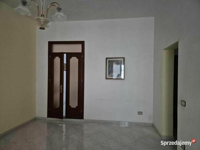 SYCYLIA Na sprzedaż – część kamienicy