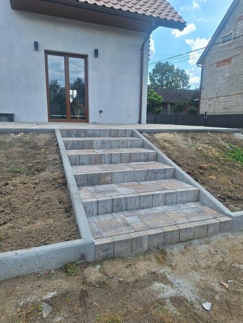 Zatrudnię brukarza pomocnika do ogrodzeń tygodniówki