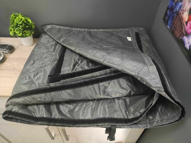 Kurtyna termiczna zasłona izolacyjna na drzwi okno