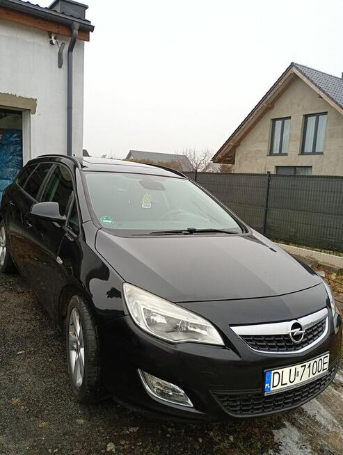 Sprzedam Opla Astre j kombi pojemność 1.7