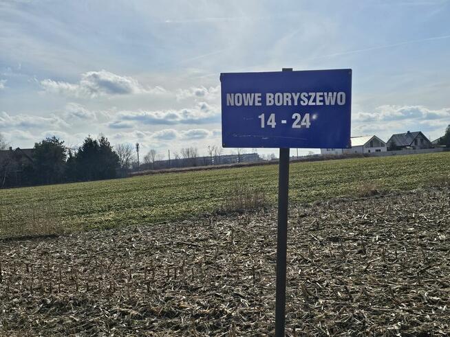 Działka z domkiem drewnianym