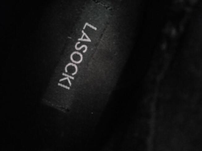 Witam sprzedam buty damskie