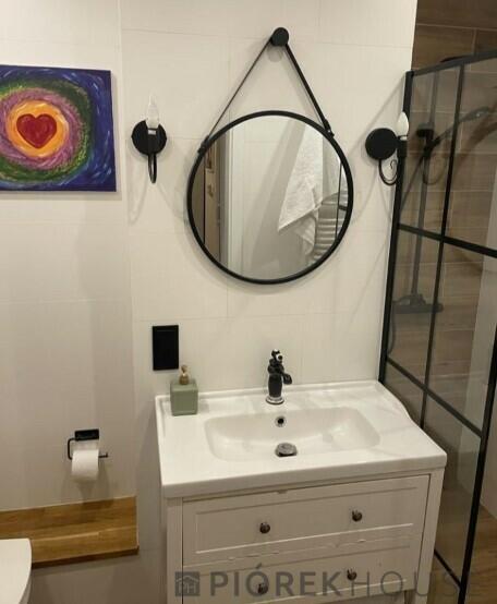 4-pokojowe mieszkanie w Markach