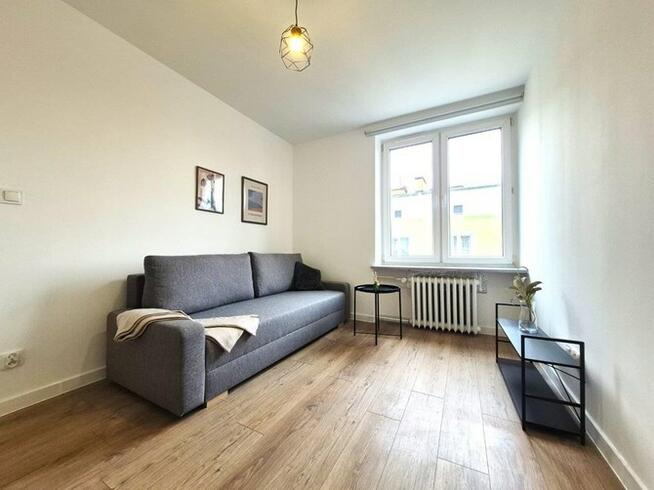 Przestronne 2 pokojowe mieszkanie przy ul. 1 Maja