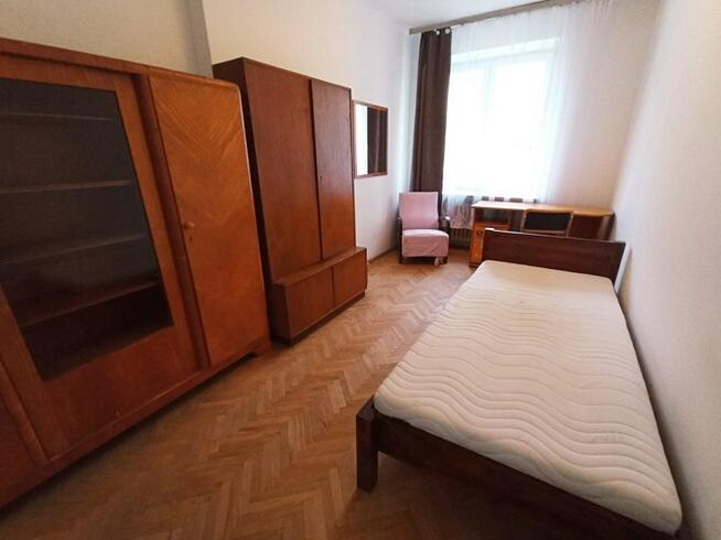 Probostwo 26, Śródmieście, duży pokój, 13m2