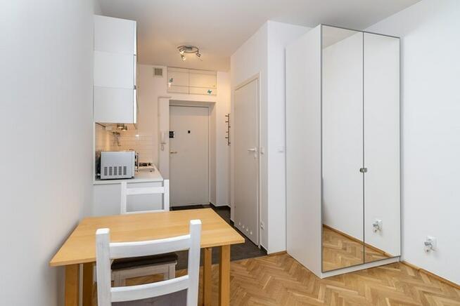 Sady Żoliborskie 3, kawalerka blisko metro