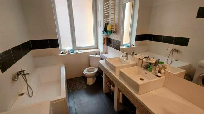 Duży pokój z balkonem- Żeromskiego 21