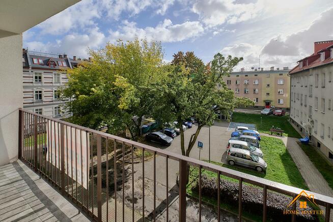 dwupokojowe z balkonem w centrum