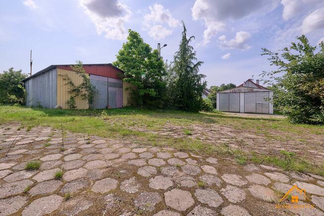 Dom z halą warsztatowo-garażową przy S7