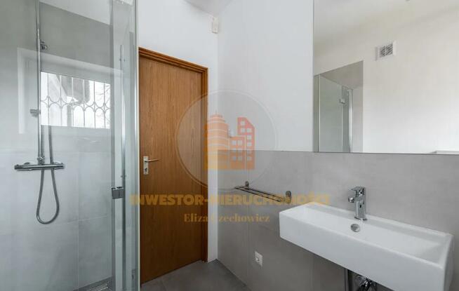 Dom Warszawa Wilanów, Wilanów Niski, Biedronki