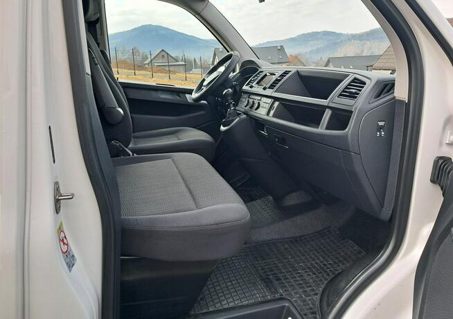 Volkswagen Caravelle 4Motion L2 Long 9-osobowy