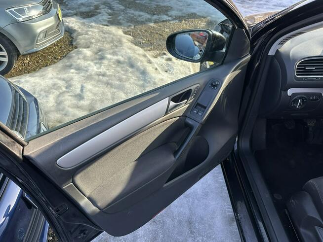 Volkswagen Golf TDI, nawigacja, czujniki przód i tył, niski przebieg, isofix, Niemcy