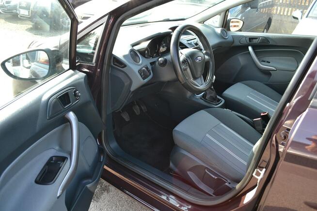 Ford Fiesta B.Ładny ,5 drzwi 1.2 benzyna ,klimatyzacjia ,gotowy do rejestracji!!!