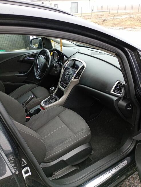 Sprzedam Opla Astre j kombi pojemność 1.7