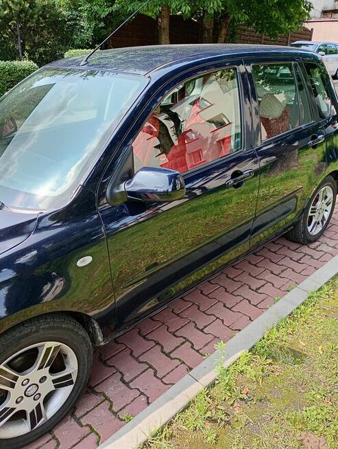 Mazda 2 dy benzyna hatchback bez wkładu finansowego .