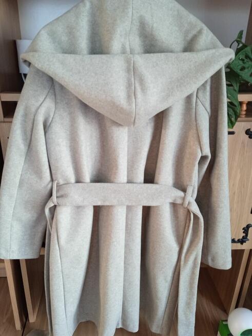 Witam sprzedam płaszcze damskie