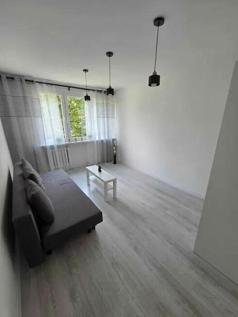 zamienię mieszkanie 3 pokoje na kawalerkę lub 2 pokoje