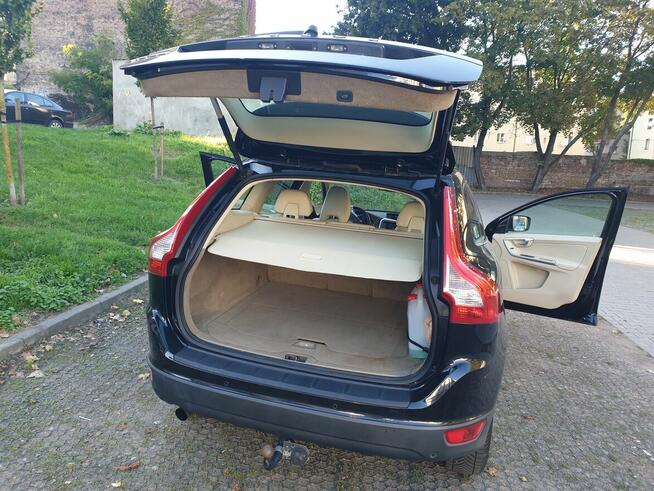 VOLVO XC60*MOMENTUM*2010