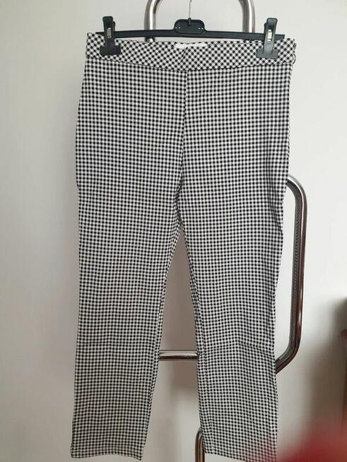 Spodnie kratka biało czarna Primark M - L