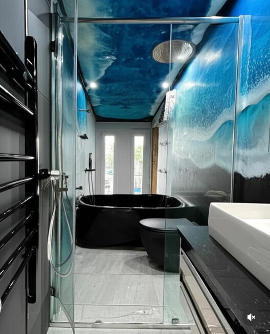 Oceaniczne łazienki, panele z żywicy