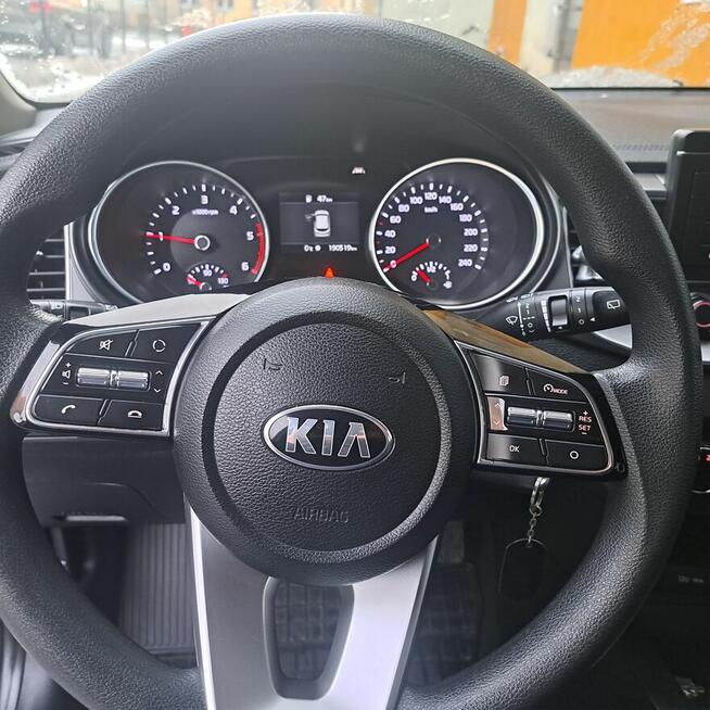 Zadbana i oszczędna kia ceed scr L