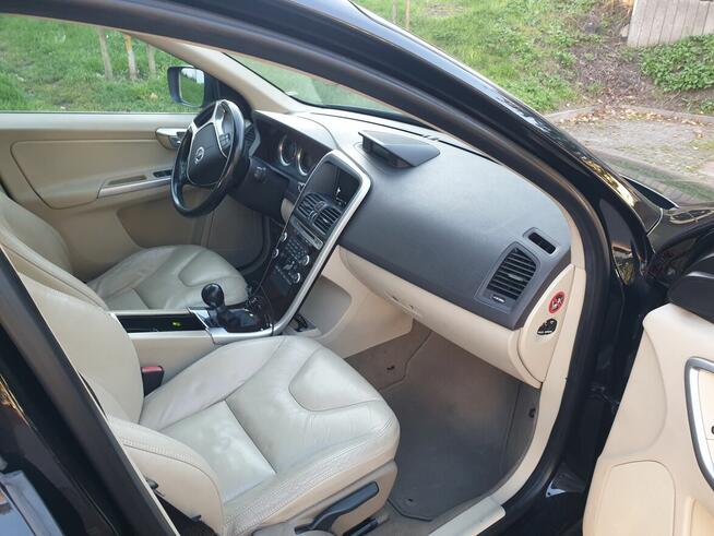 VOLVO XC60*MOMENTUM*2010