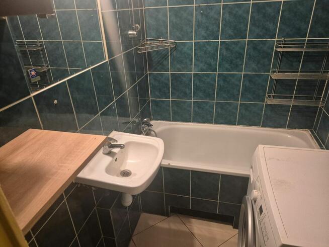 Wynjmę mieszkanie 3 pokojowe