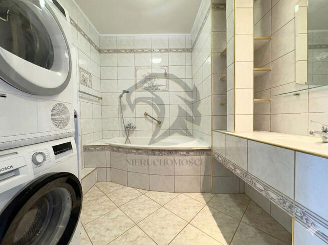 Zamknięte osiedle centralnie na przeciwko Lasku