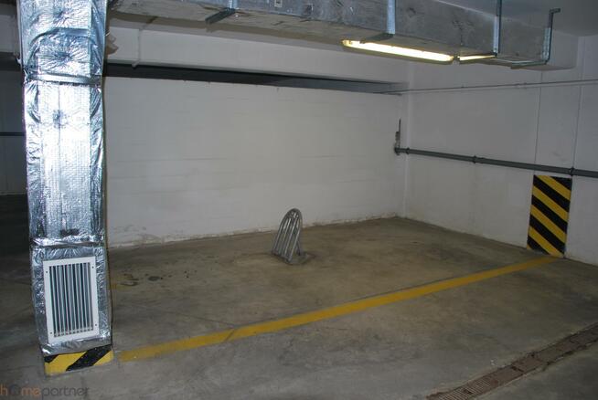 Garaż Wrocław Krzyki, Południe, rondo Powstańców Śląskich