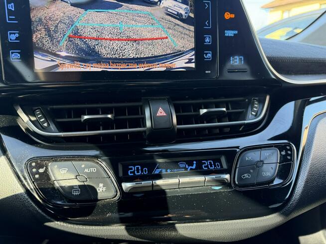 Toyota C-HR 1,8 selection skóra full LED hybryda m