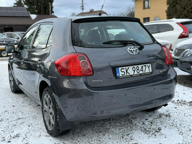 Toyota Auris 1,6 benzyna 90KM klimatronic