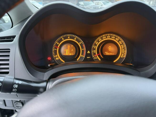 Toyota Auris 1,6 benzyna 90KM klimatronic