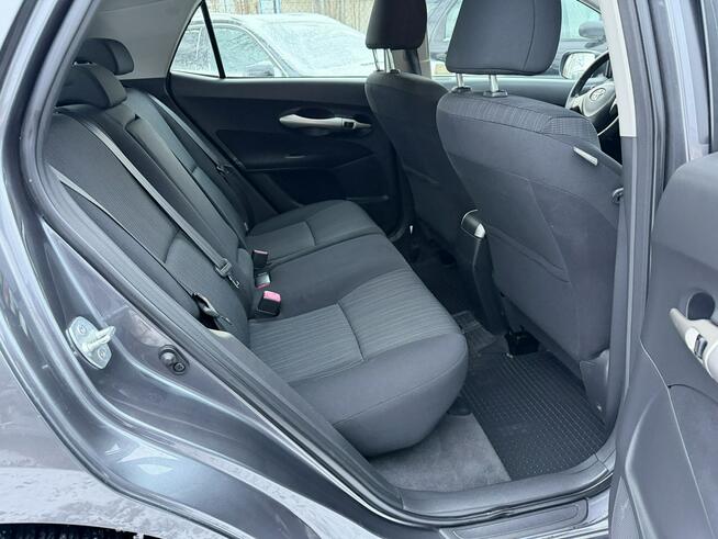 Toyota Auris 1,6 benzyna 90KM klimatronic