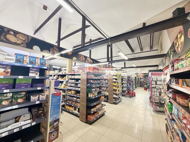 LOKAL USŁUGI HANDEL GASTRONOMIA 620 m2 PARKING