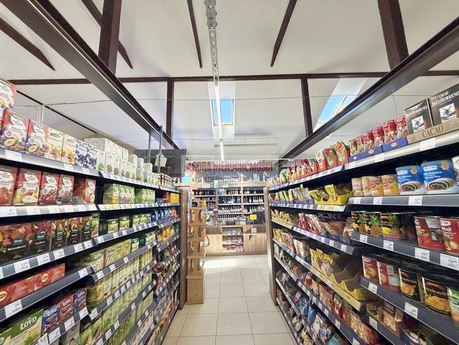 LOKAL USŁUGI HANDEL GASTRONOMIA 620 m2 PARKING