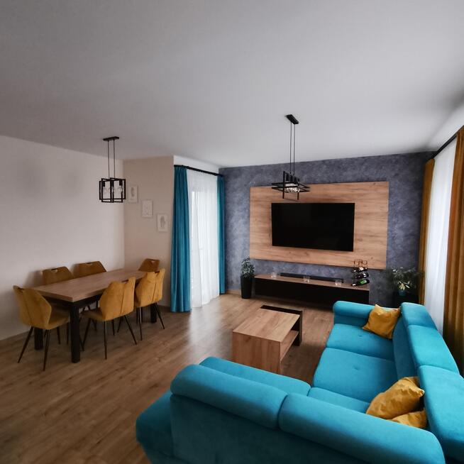 3 pok. mieszkanie nad jeziorem Garderoba + Widok